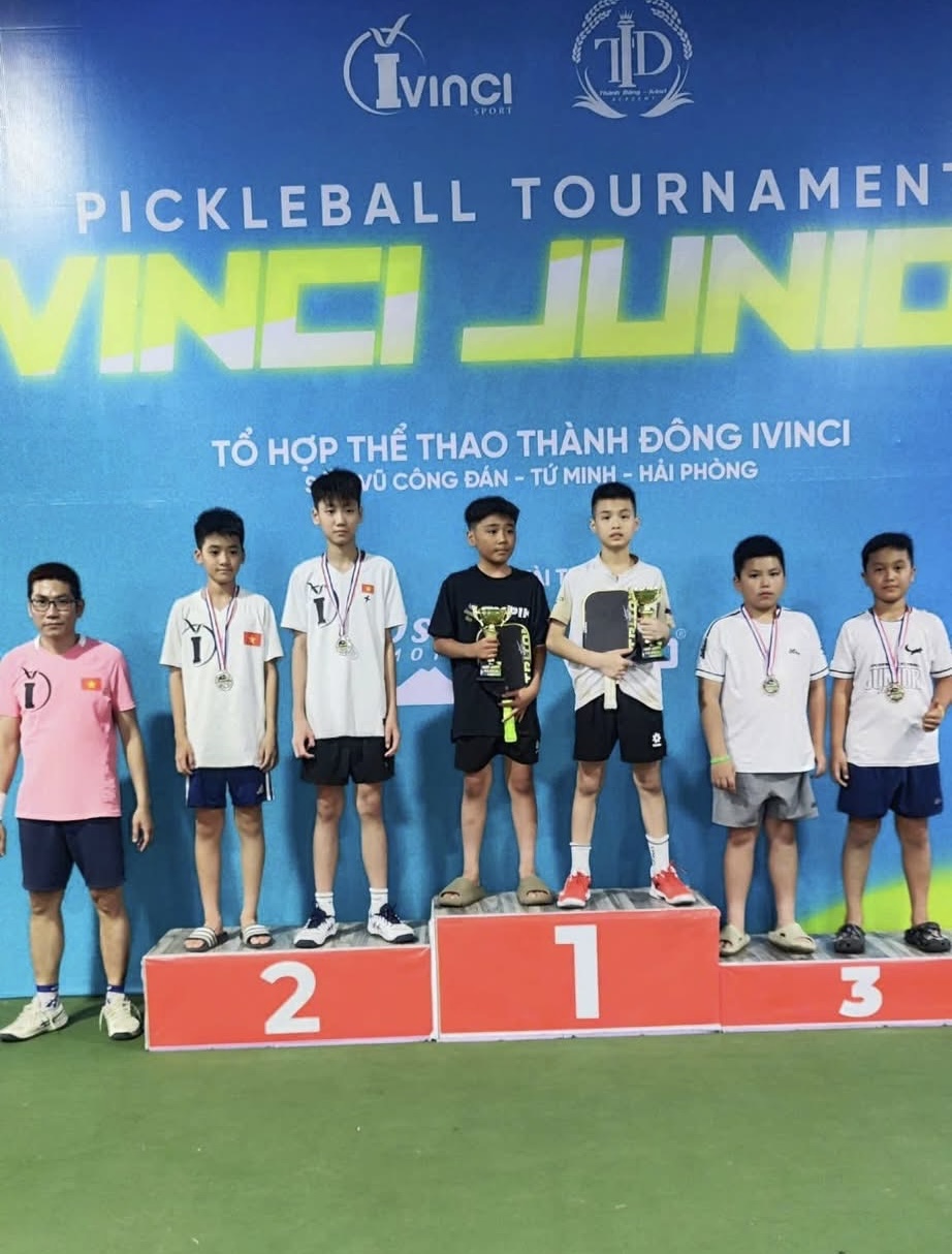 Đôi nam U12 vô địch IVINCI Junior 2026