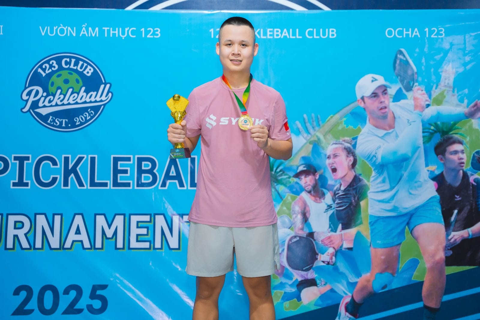 VĐV Sypik tại sân pickleball